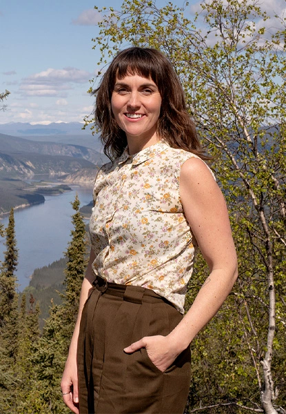 Julia-Spriggs-9379_415x600