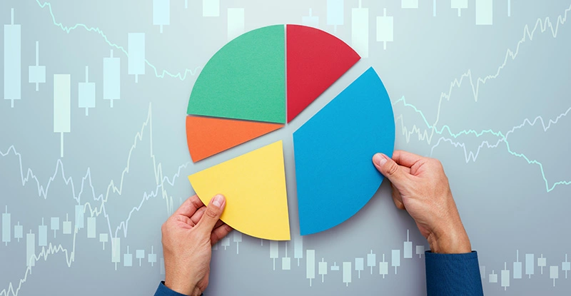 Saving vs. investing: Which is better right now? Saving vs. investing: Which is better right now?