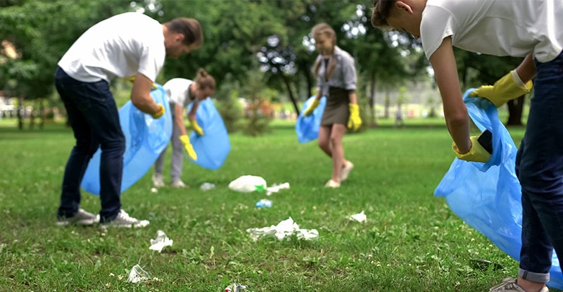 Vancouver Chapter David Lam Park Neighbourhood Cleanup Party